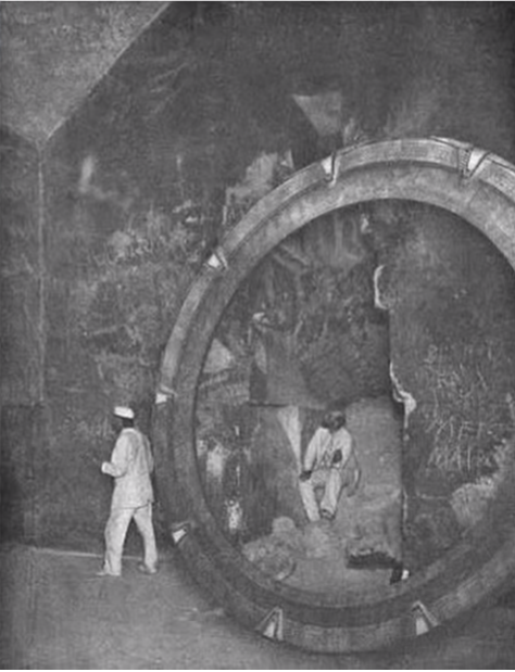 Звёздные врата - в 1920 -х годах был открыт портал под землей